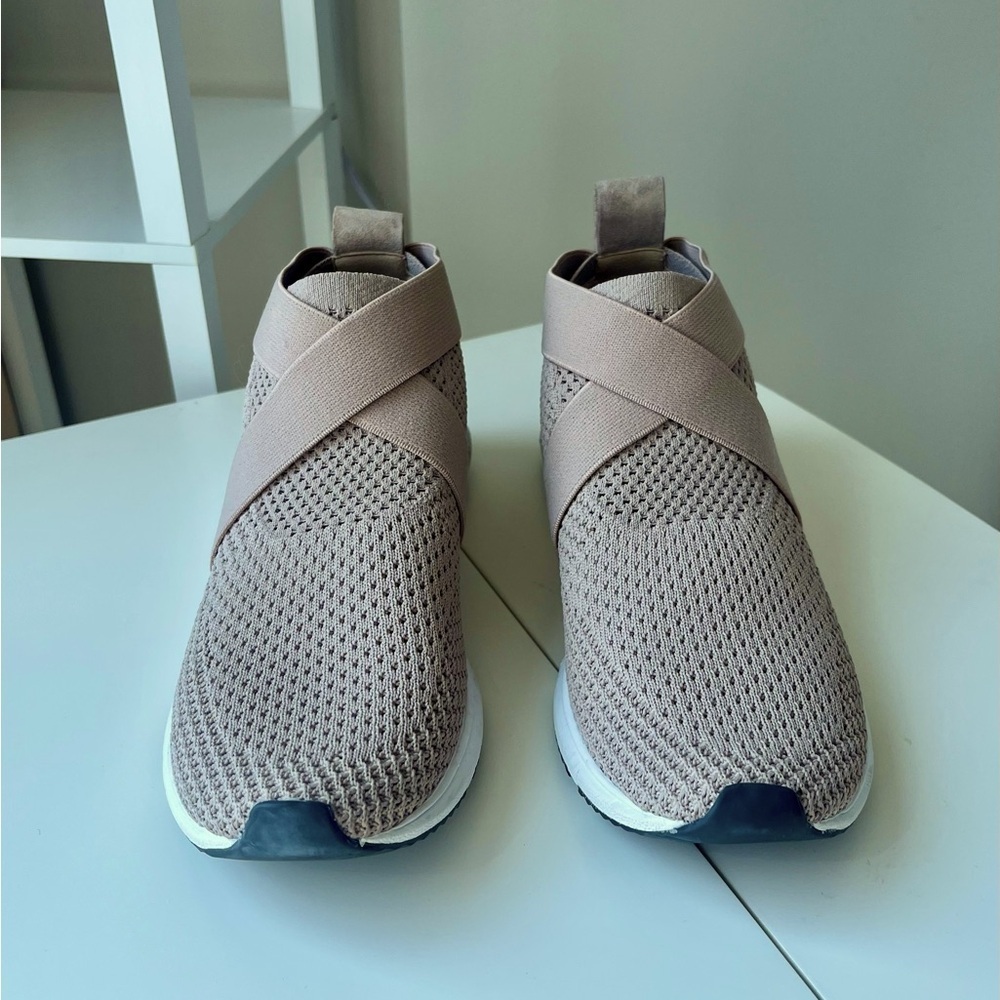 Eileen Fisher Zing sustainable stretch knit sneaker - Picture 3 of 9